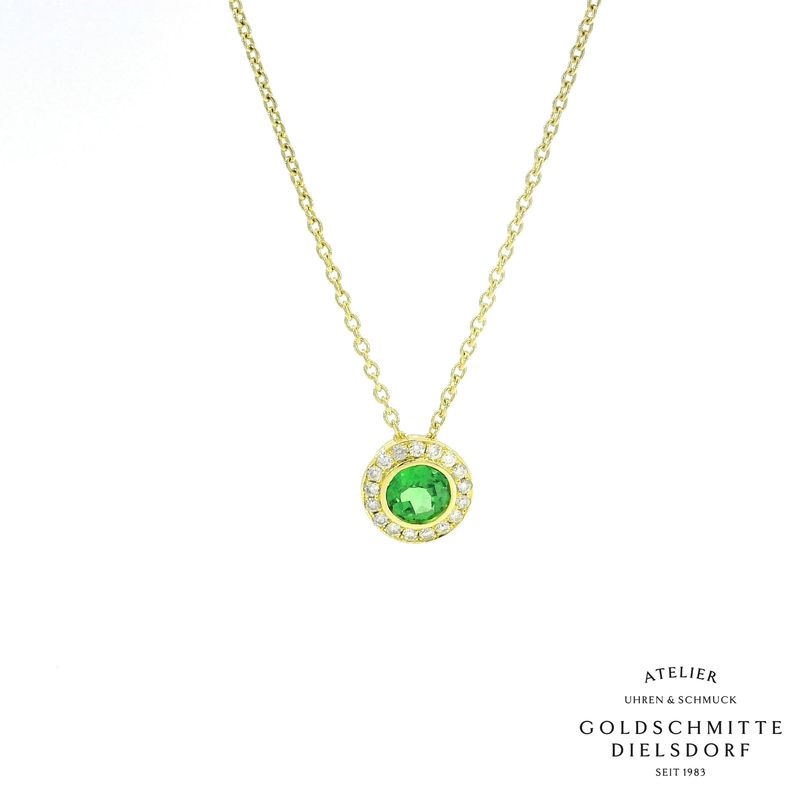 Collitär mit Tsavorit und Brillant Entourage in Gelbgold 750