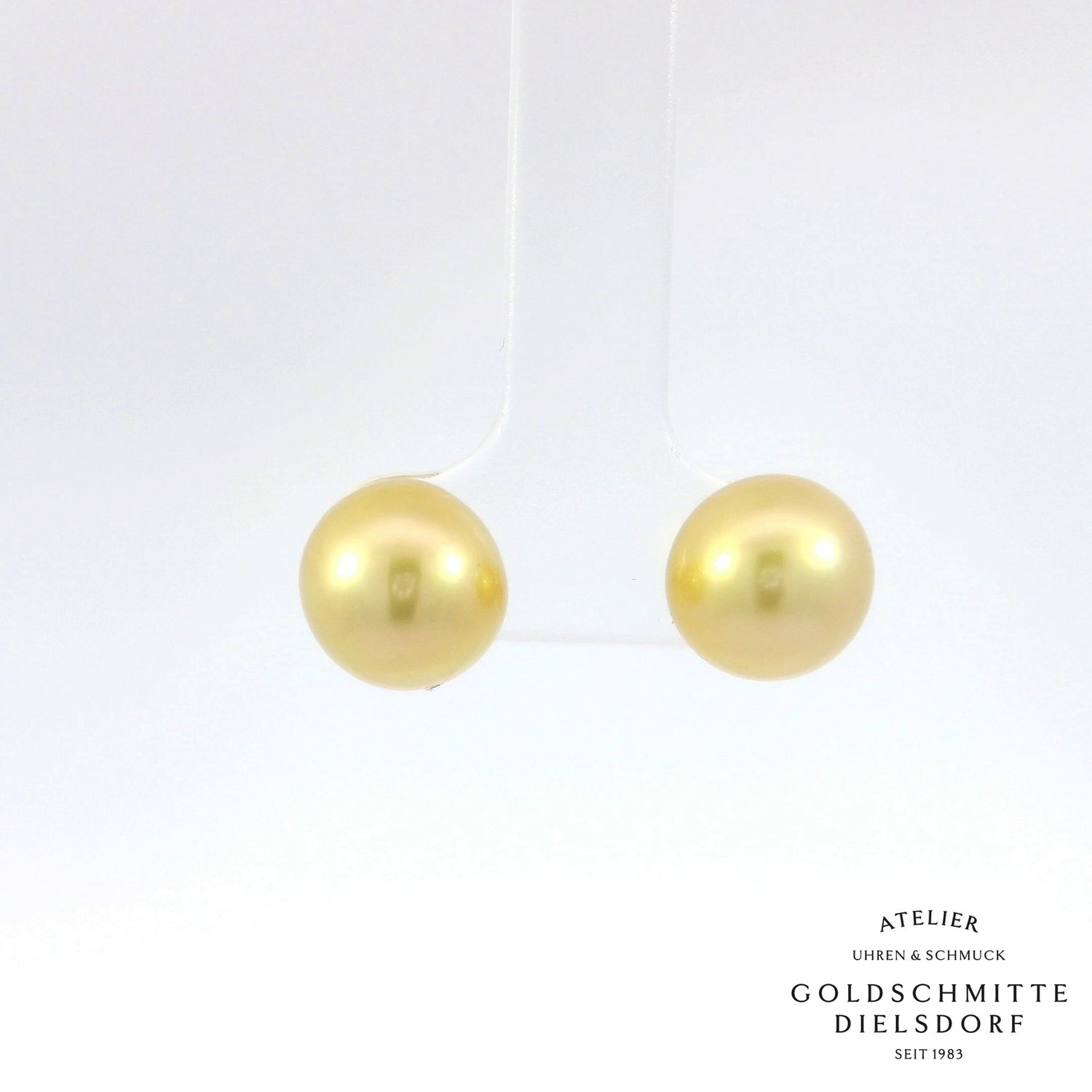 Ohrstecker mit Südsee Perlen in Gelbgold 750
