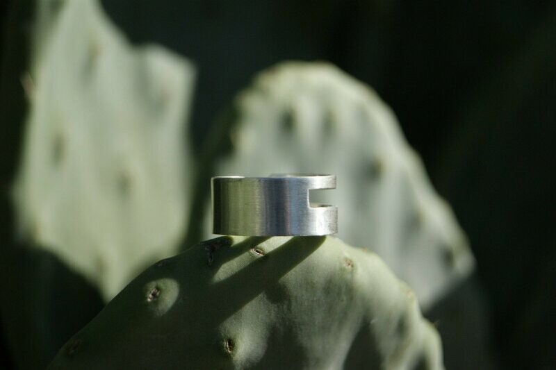 Anillo CALADO
