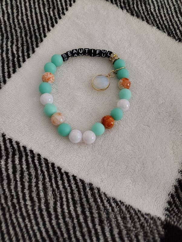 Ke' Precious stones 🖤🤍