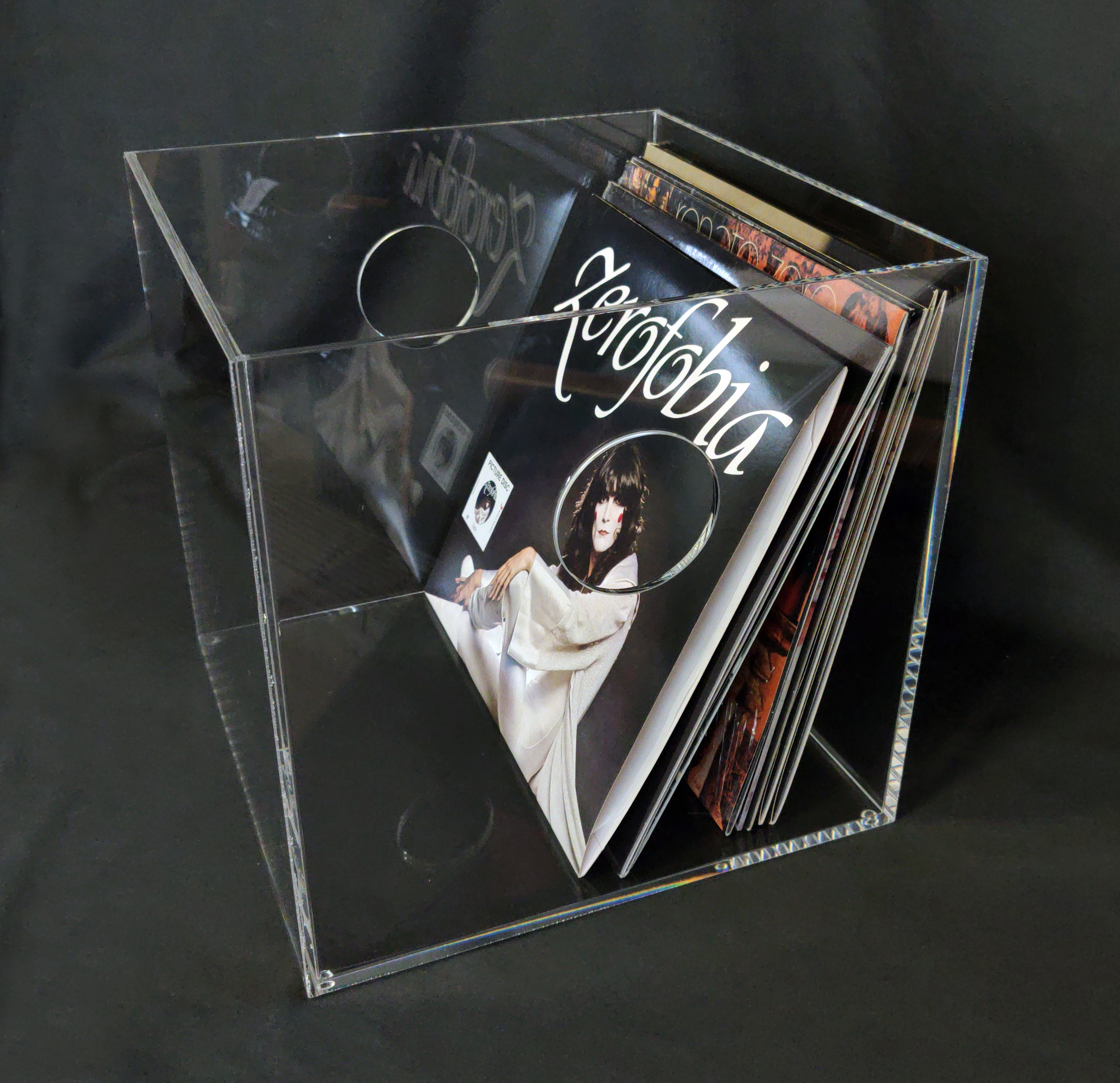 Porta dischi vinili in plexiglass trasparente - design