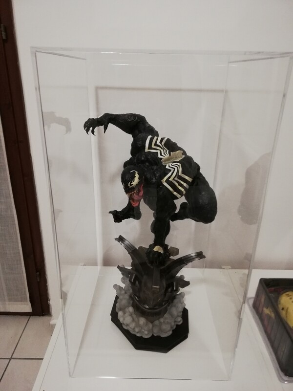 TECA - vetrina Antipolvere per modellini, Action Figures, Lego ECC. cm. 25x25xH. 35 in plexiglass