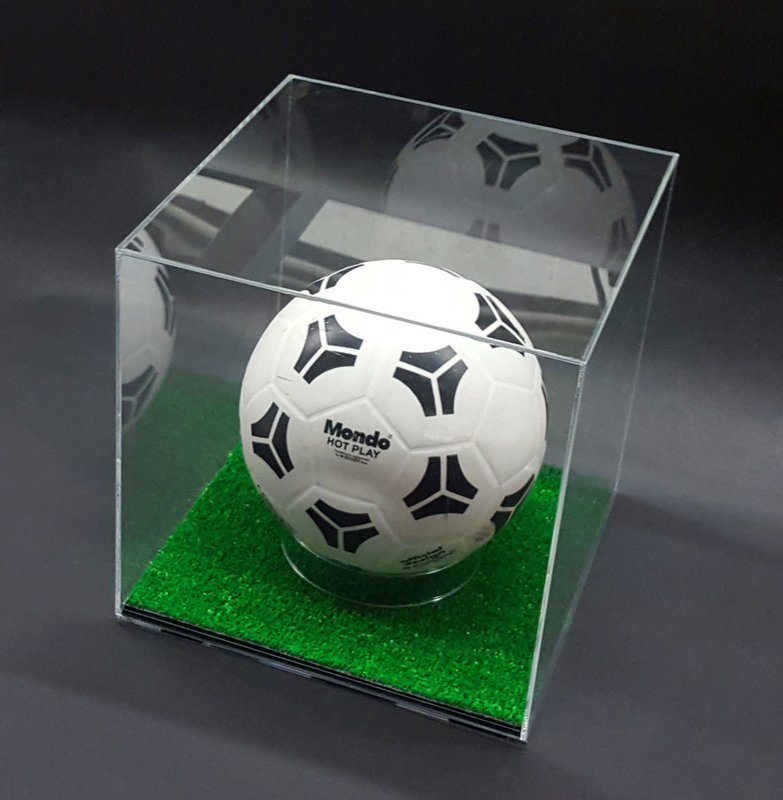 TECA - vetrina per pallone da calcio