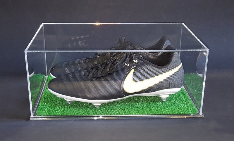 Teca - vetrina per scarpe, scarpini da calcio, football in PLEXIGLASS con prato ESCLUSIVA!