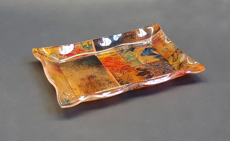 Vuotatasche - vassoietto in plexiglass con tessuto "Gigli" Vuotatasche - vassoietto in plexiglass con tessuto "Gigli"