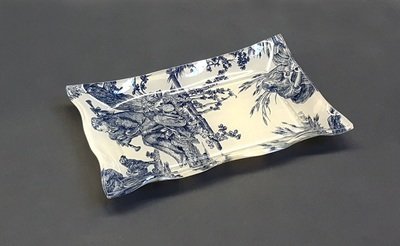 Vuotatasche - vassoietto in plexiglass con tessuto "Toile de jouy" BLU Vuotatasche - vassoietto in plexiglass con tessuto "Toile de jouy" BLU