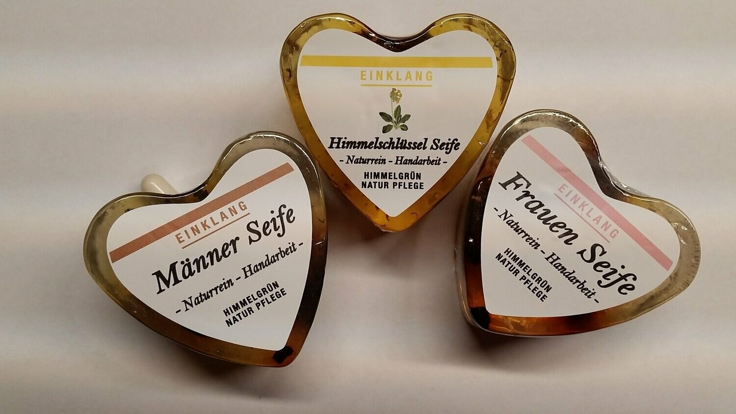 Herzform - Seifen - Dreierpack - Geschenkidee mit Herz,
3 beliebige Sorten wählen! Herzform - Seifen - Dreierpack - Geschenkidee mit Herz,
3 beliebige Sorten wählen!