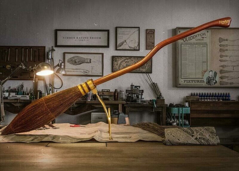 REPLICA ESCOBA NIMBUS 2000 HARRY POTTER DESCATALOGADO CINE REPLICAS