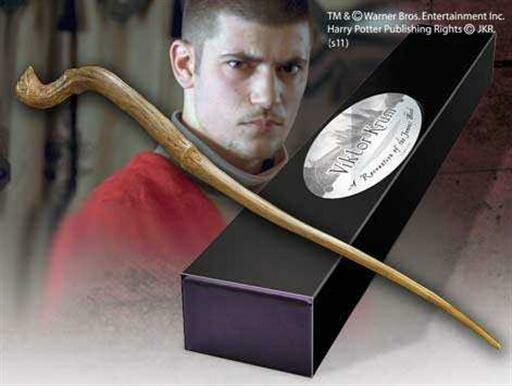 VARITA VIKTOR KRUM C/PINZA HARRY POTTER NOBLE COLLECTION