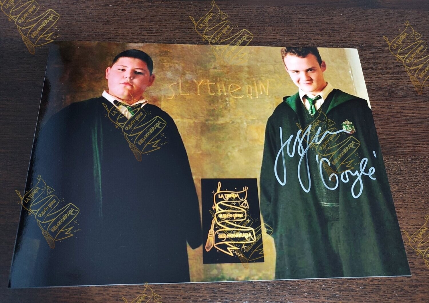 FOTOGRAFIA GREGORY GOYLE FIRMADA POR (JOSH HERDMAN)