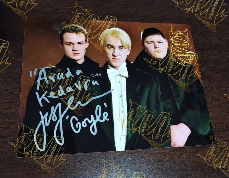 FOTOGRAFIA FIRMADA POR GREGORY GOYLE (JOSH HERDMAN)