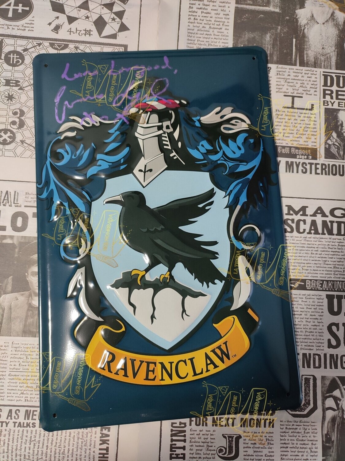 PLACA METALICA RAVENCLAW FIRMADA POR LUNA LOVEGOOD (EVANNA LYNCH)