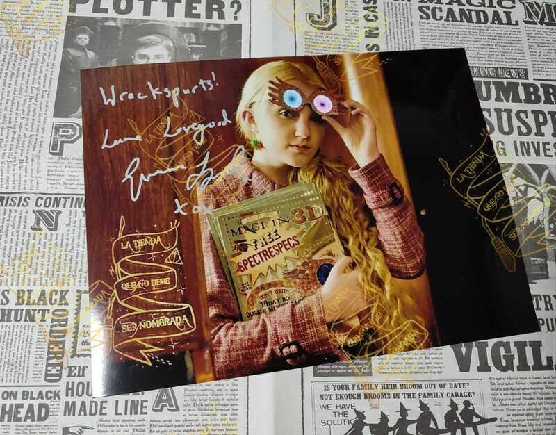 FOTOGRAFIA FIRMADA POR LUNA LOVEGOOD (EVANNA LYNCH)