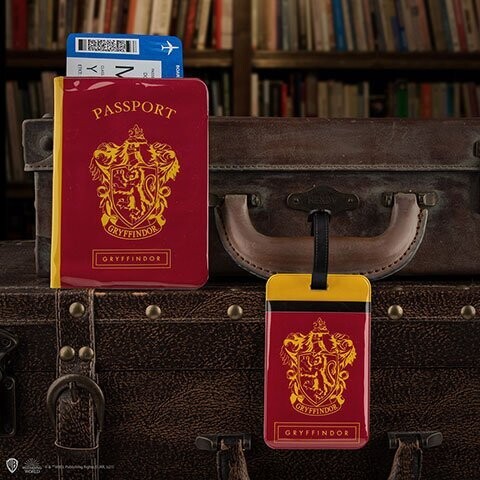 SET FUNDA PASAPORTE & IDENTIFICADOR GRYFFINDOR HARRY POTTER