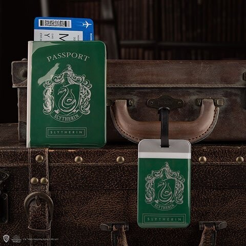 SET FUNDA PASAPORTE & IDENTIFICADOR SLYTHERIN HARRY POTTER