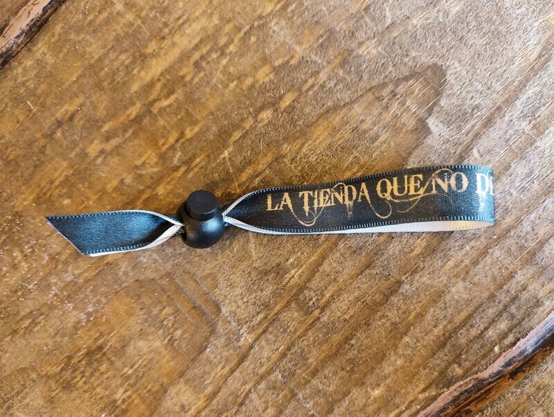 PULSERA EXCLUSIVA LA TIENDA QUE NO DEBE SER NOMBRADA