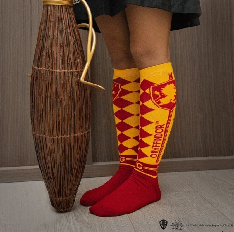 SET 3 PARES CALCETINES ALTOS GRYFFINDOR HARRY POTTER CINE REPLICAS
