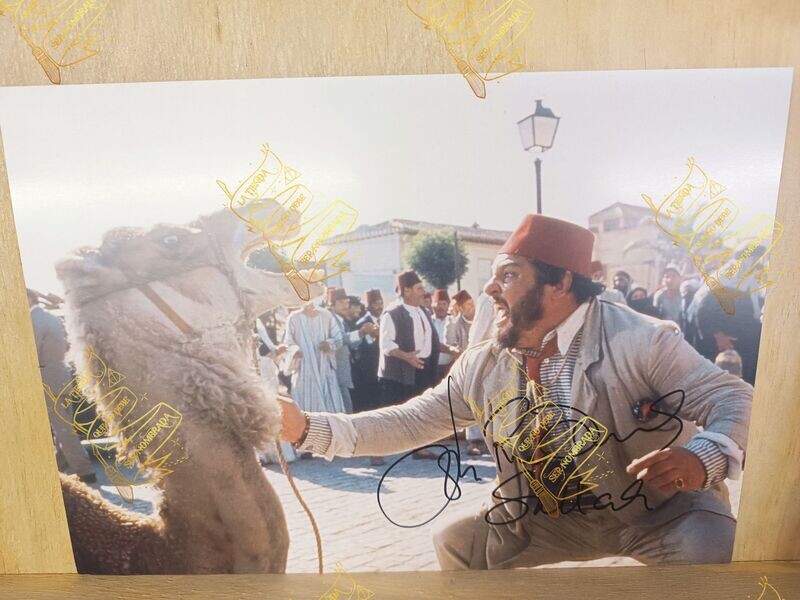 FOTOGRAFIA FIRMADA POR SALLAH (JOHN RHYS - DAVIES) EN INDIANA JONES