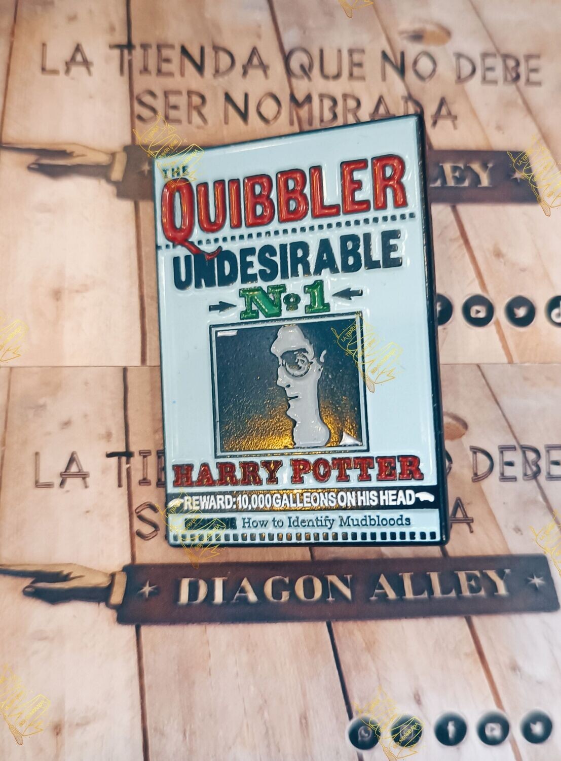 PIN UNDESIRABLE Nº1 HARRY POTTER