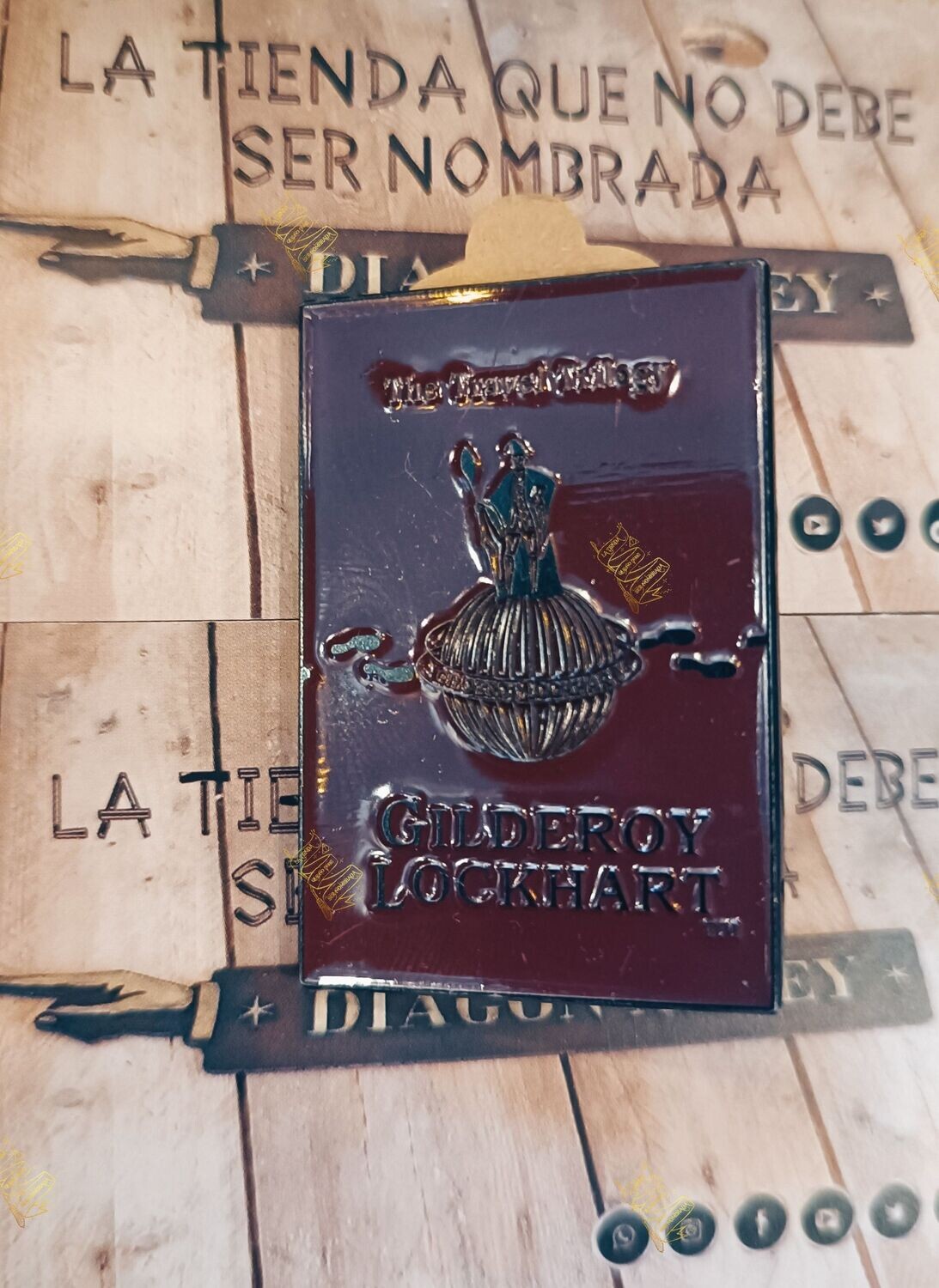 PIN GILDEROY LOCKHART HARRY POTTER