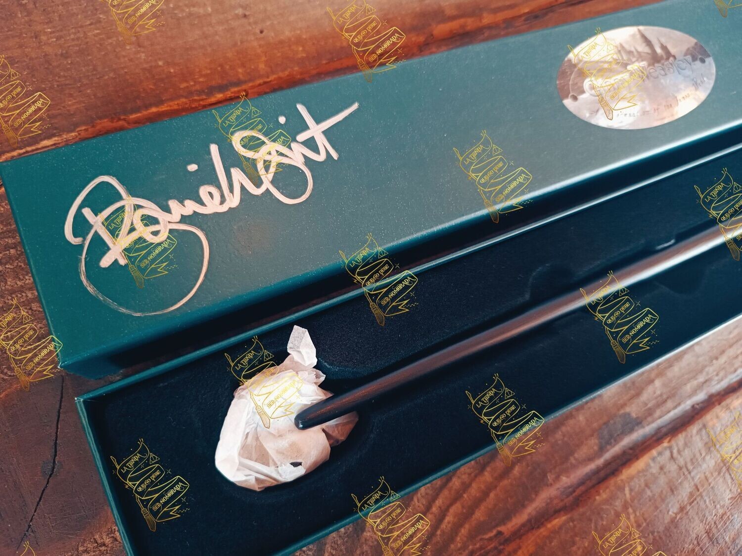 VARITA FIRMADA POR GINNY WEASLEY (BONNIE WRIGHT)
