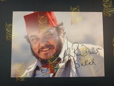 FOTOGRAFIA FIRMADA POR SALLAH (JOHN RHYS - DAVIES) EN INDIANA JONES