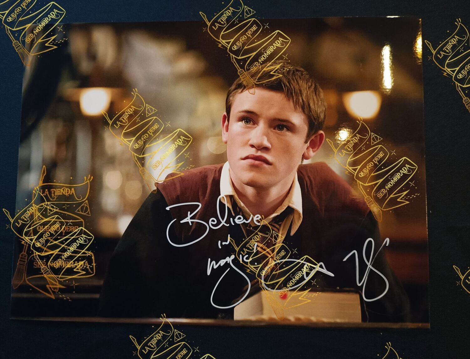 FOTOGRAFIA FIRMADA POR SEAMUS FINNIGAN (DEVON MURRAY)