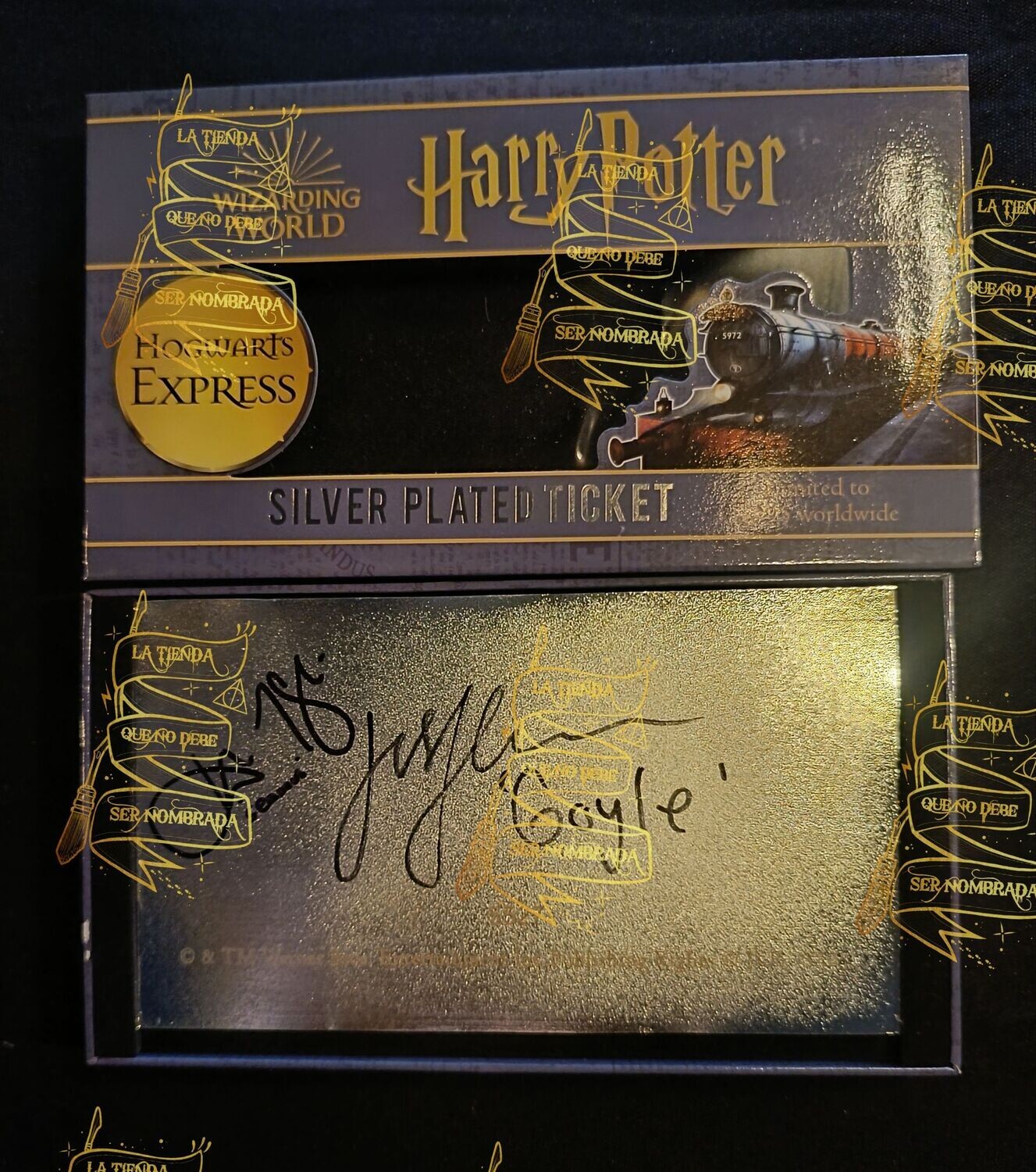 BILLETE PLATAFORMA 9 Y 3/4 FIRMADO SEAMUS FINNIGAN (DEVON MURRAY) Y GREGORY GOYLE (JOSH HERDMAN)