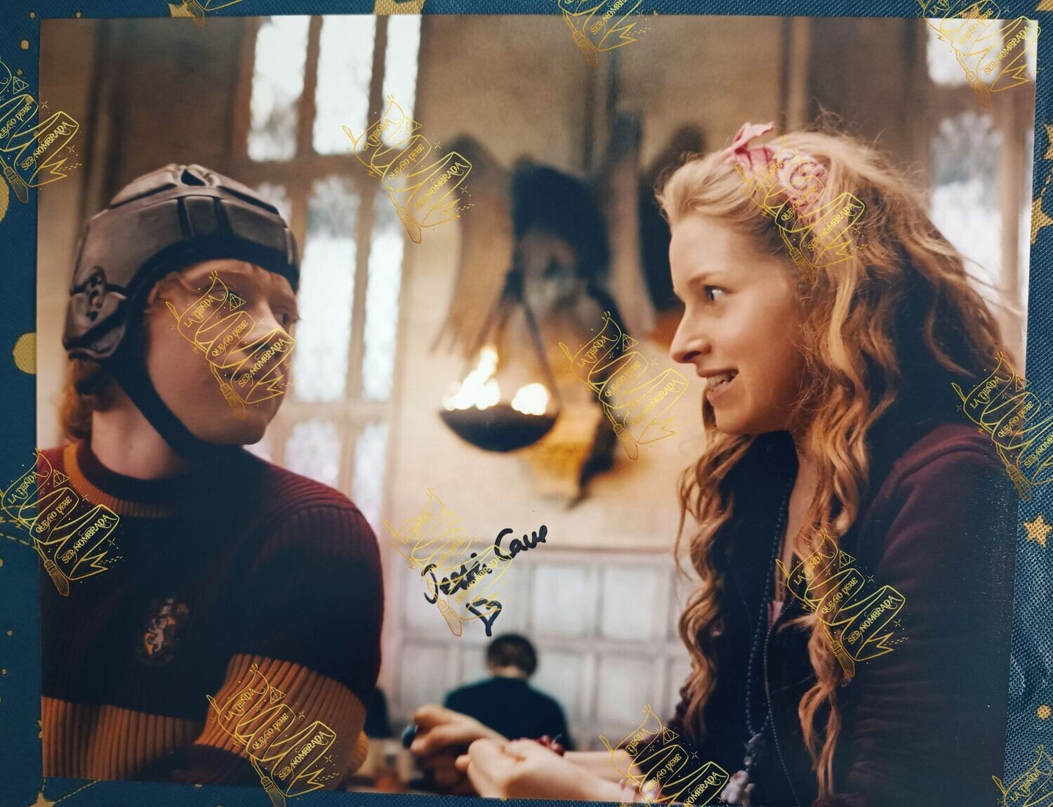 FOTOGRAFIA FIRMADA POR LAVENDER BROWN (JESSIE CAVE)