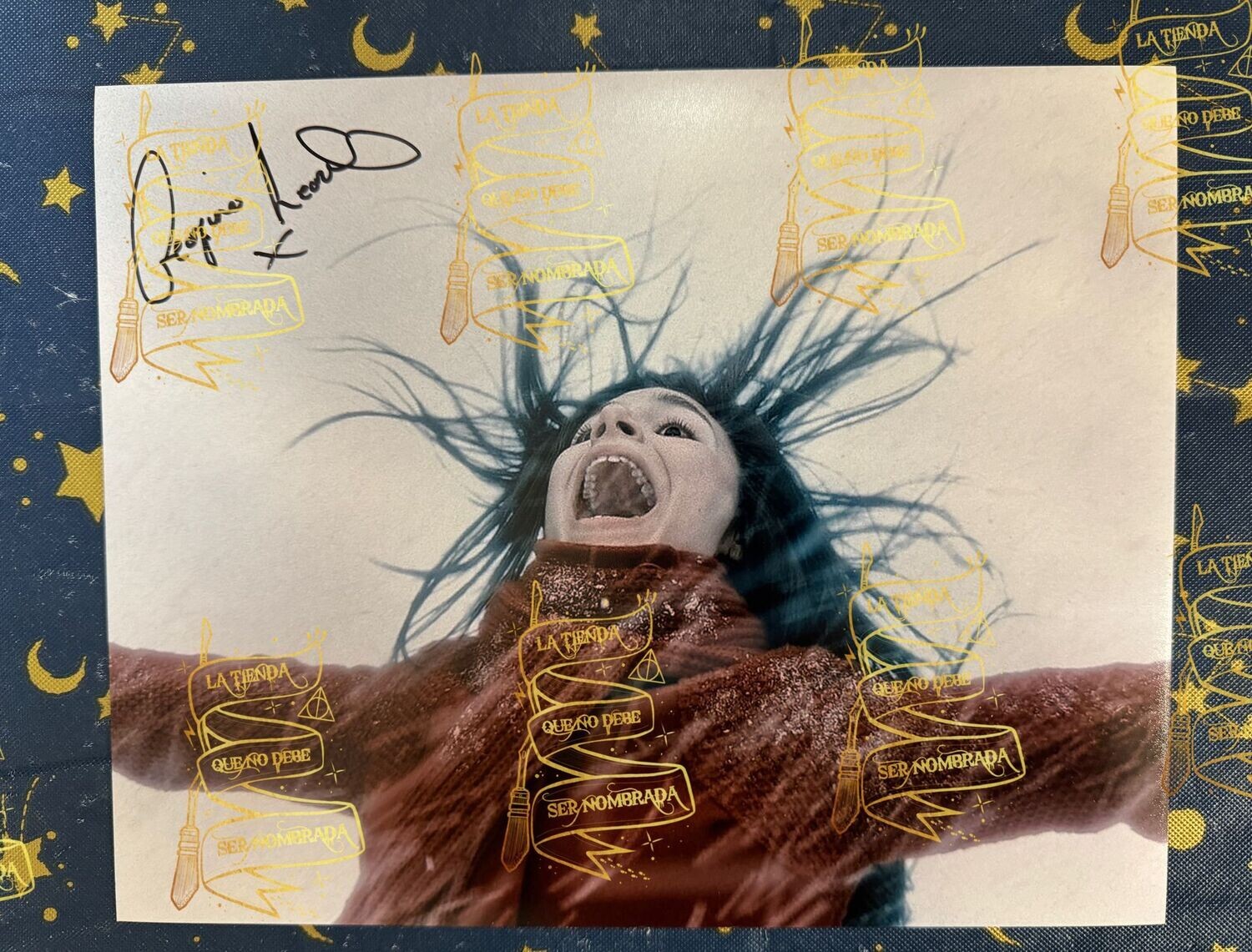 FOTOGRAFIA FIRMADA POR KATIE BELL (GEORGINA LEONIDAS)