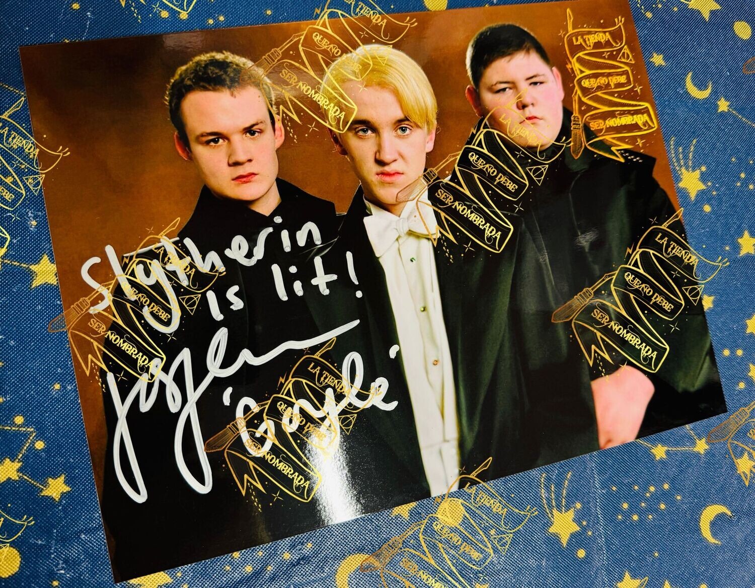 FOTOGRAFIA FIRMADA POR GREGORY GOYLE (JOSH HERDMAN)