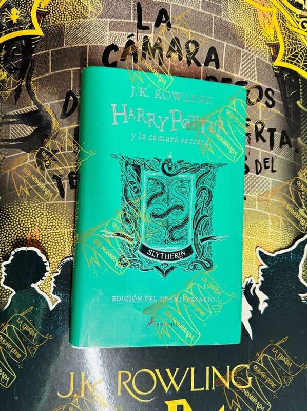 LIBRO CAMARA SECRETA EDICION SLYTHERIN FIRMADO POR TOM RIDDLE (CHRISTIAN COULSON)