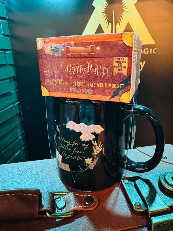 SET TAZA HOGWARTS + CHOCOLATE MAGICO HARRY POTTER