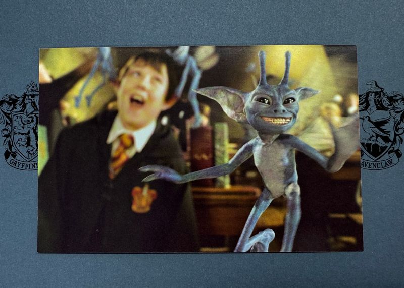 POSTAL NEVILLE Y LOS DUENDECILLOS DE CORNUALLES HARRY POTTER