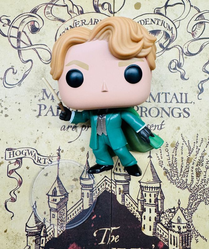 FIGURA GILDEROY LOCKHART Nº152 FUNKO POP SIN CAJA