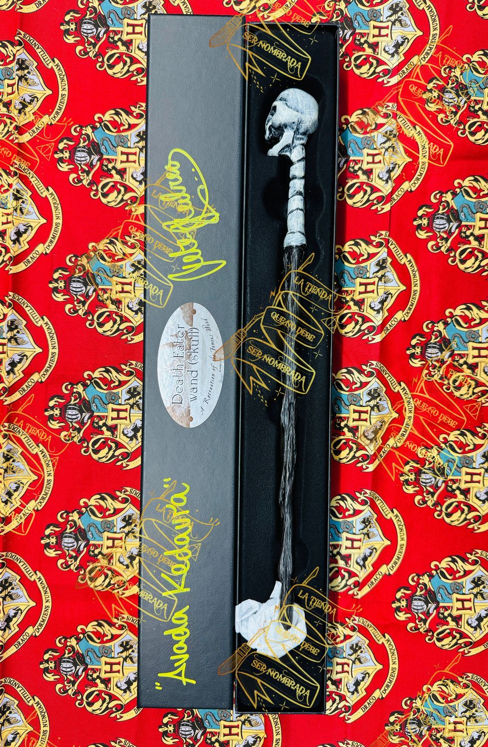 VARITA FIRMADA POR DEATH EATER SKULL (PETER PEDRERO)