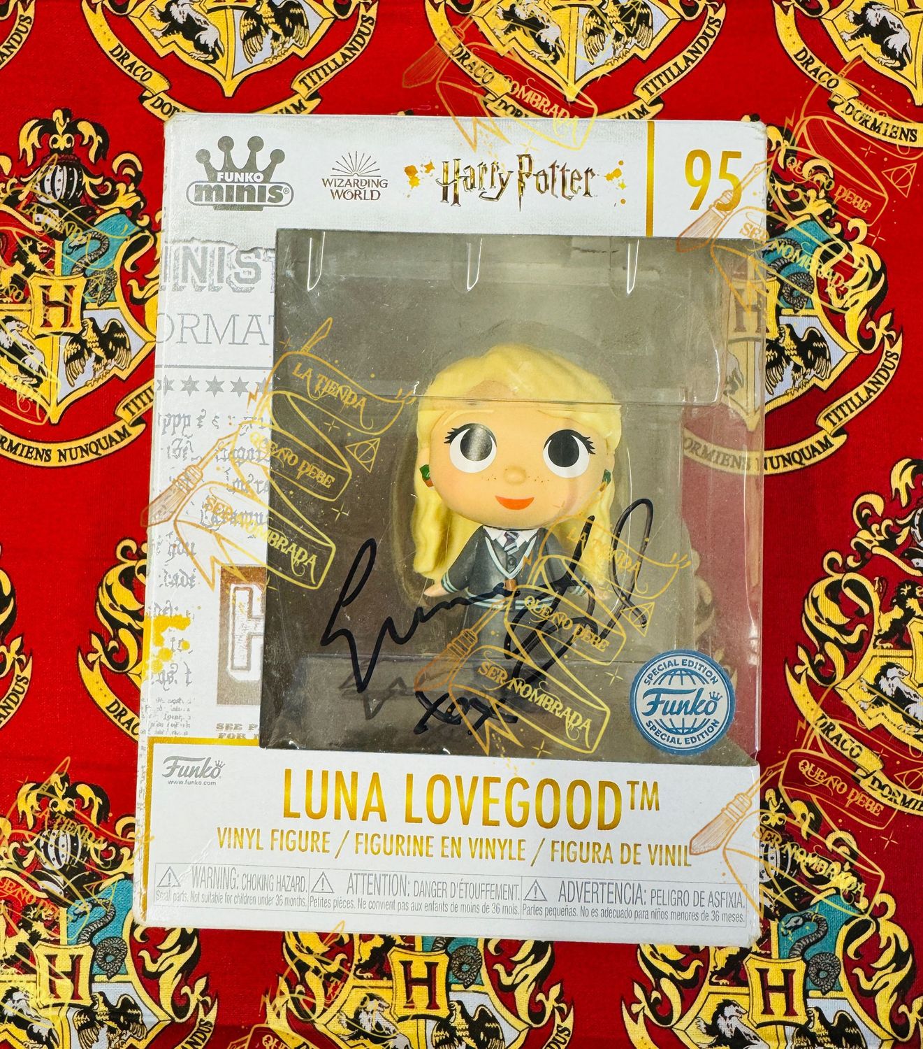 FUNKO MINIS Nº95 FIRMADO POR LUNA LOVEGOOD (EVANNA LYNCH)