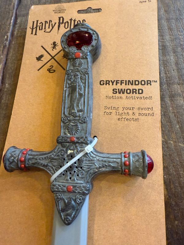 REPLICA ESPADA GODRIC GRYFFINDOR INTERACTIVO HARRY POTTER