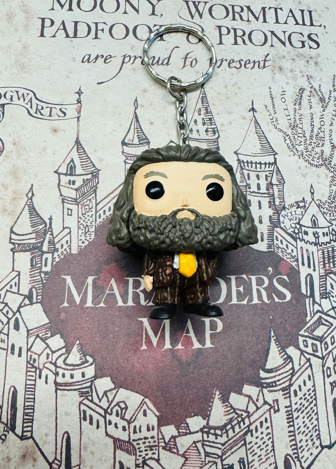 LLAVERO HAGRID EN TRAJE FUNKO POP HARRY POTTER