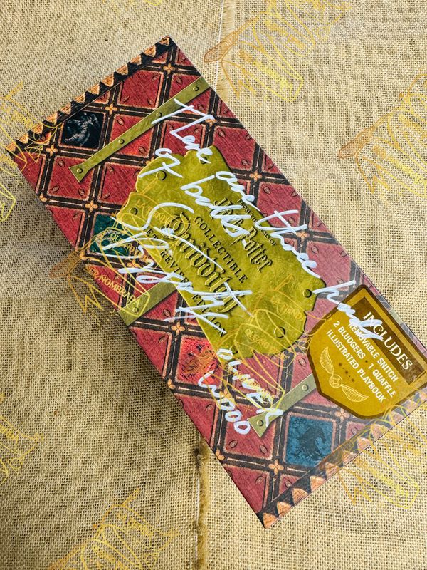 REPLICA BAUL QUIDDITCH FIRMADO POR OLIVER WOOD (SEAN BIGGERSTAFF)