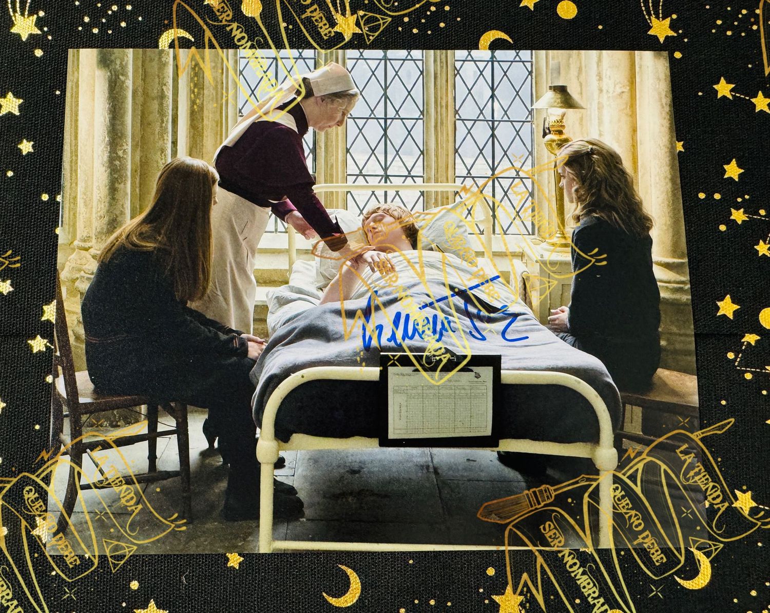 FOTOGRAFIA FIRMADA POR MADAME POMFREY (GEMMA JONES)