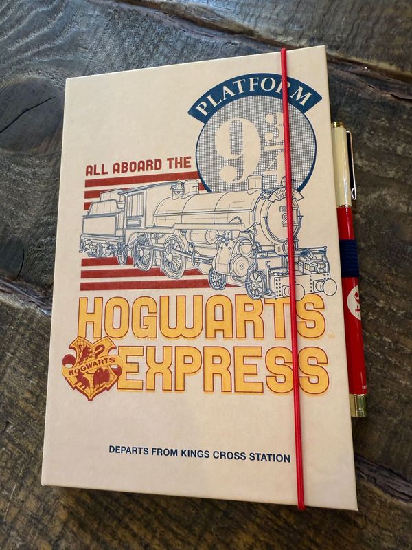 NOTEBOOK PLATAFORMA 9 3/4 & BOLIGRAFO HARRY POTTER