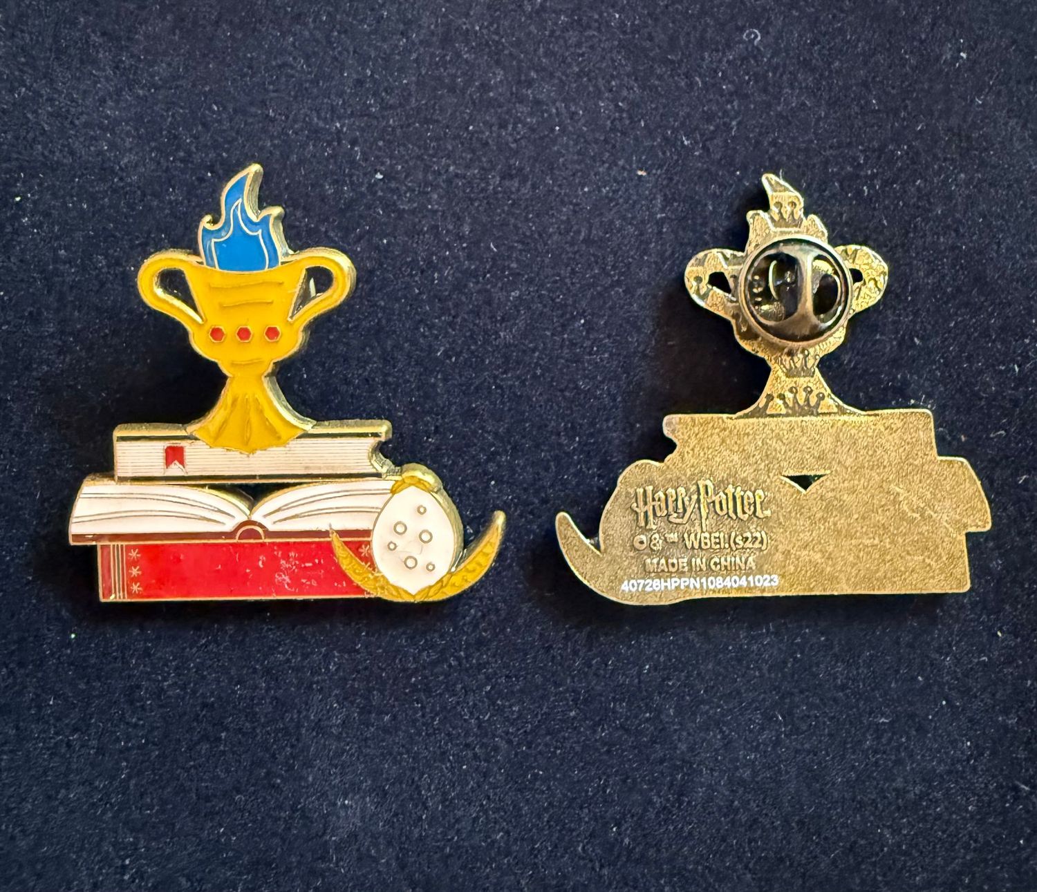 PIN LIBRO HARRY POTTER Y EL CALIZ DE FUEGO FUNKO HARRY POTTER