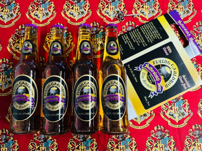 LOTE 4 CERVEZAS DE MANTEQUILLA + LLAVE ABRIDOR HARRY POTTER