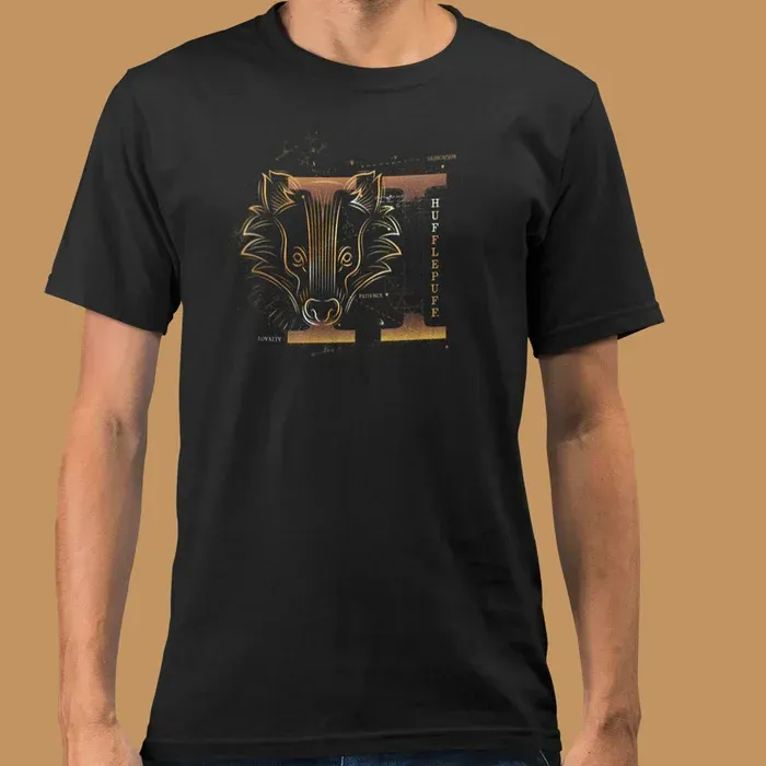 CAMISETA HUFFLEPUFF ALUMBRA OSCURIDAD HARRY POTTER