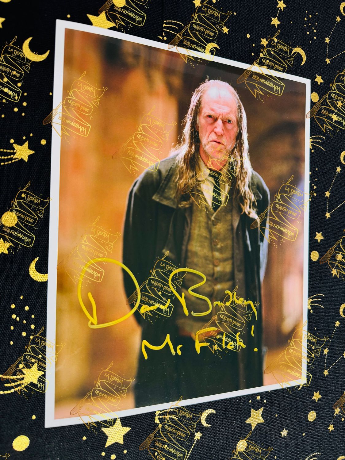 FOTOGRAFIA FIRMADA POR ARGUS FILCH (DAVID BRADLEY)