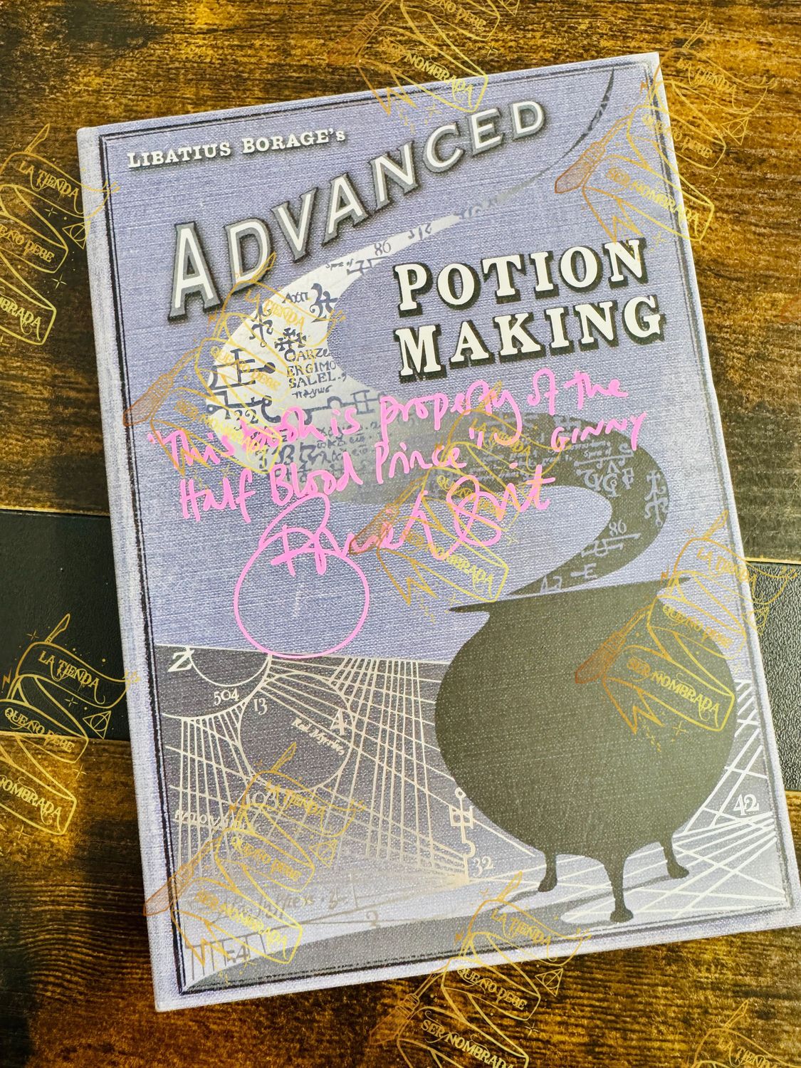 REPLICA NOTEBOOK MINALIMA FIRMADA POR GINNY WEASLEY (BONNIE WRIGHT)