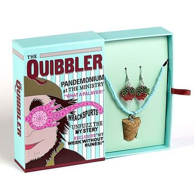 CAJA QUIBBLER LUNA LOVEGOOD LLAVERO & PIN HARRY POTTER