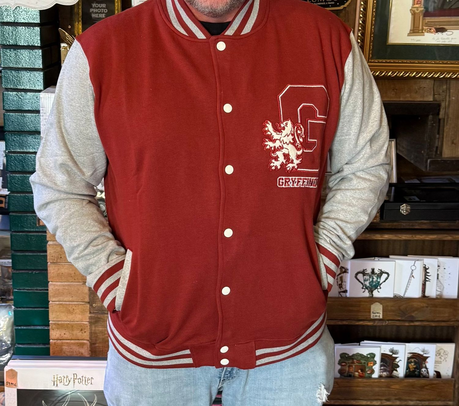 CHAQUETA GRYFFINDOR TALLA:XL HARRY POTTER