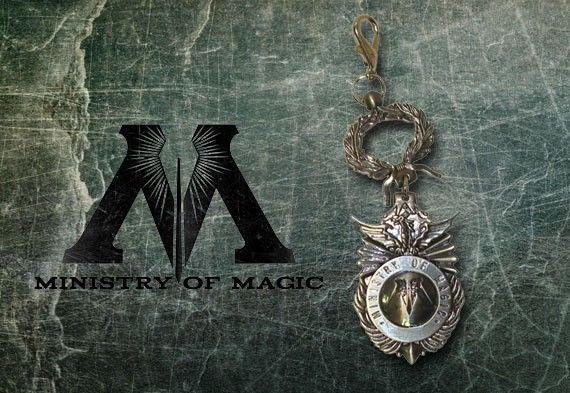 LLAVERO MINISTERIO MAGIA HARRY POTTER NOBLE COLLECTION